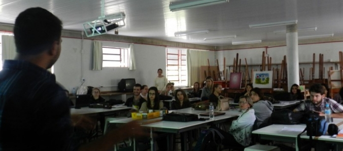 Oficina ensina alunos a utilizarem v�deos como ferramenta de ensino