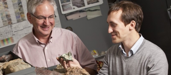 Paleontlogo do EUA ministra palestra na Unesc nesta quarta