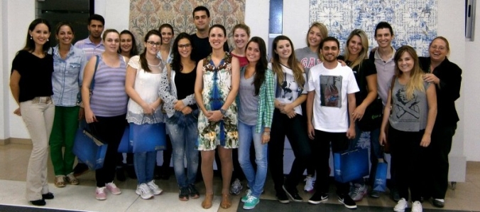 Alunos de Design da Unesc visitam cer�mica