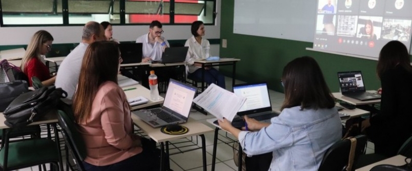 Evento h�brido aborda aplica��o de teoria no dia a dia das organiza��es