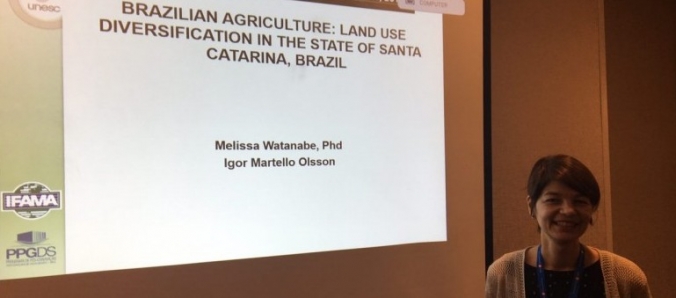 Professora da Unesc apresenta trabalho em Miami