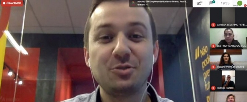 Programa de Desenvolvimento de Lideran�as promove a��o com estudantes de Ararangu�