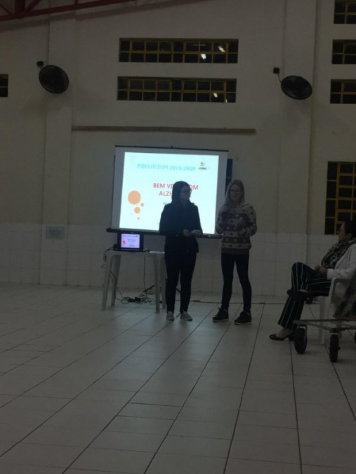 DIVULGA��O DOS PROJETOS DE EXTENS�O DA UNESC DO TERRIT�RIO PAULO FREIRE NO BAIRRO SANTA LUZIA