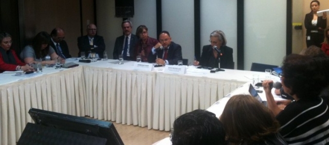 Pr-reitora participa de discusso sobre base nacional curricular, no MEC