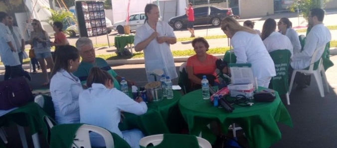 Cursos da Sa�de levam orienta��es � popula��o de Ararangu�