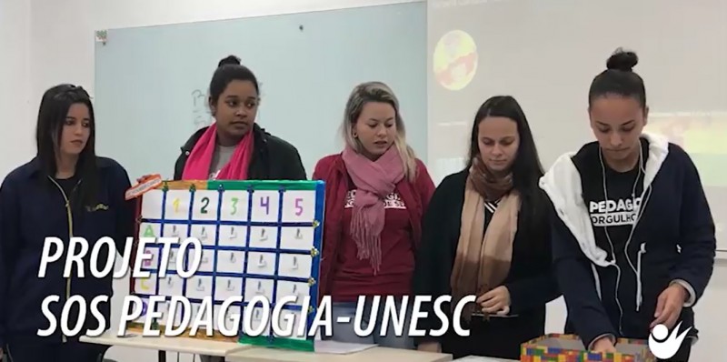 Projeto SOS Egressa: Coordenadora e acadmicas do curso de Pedagogia auxiliam professora da Escola Professor Vilson Lalau