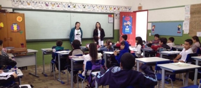 Extensionistas debatem sobre conscientiza��o ambiental em escola de Crici�ma