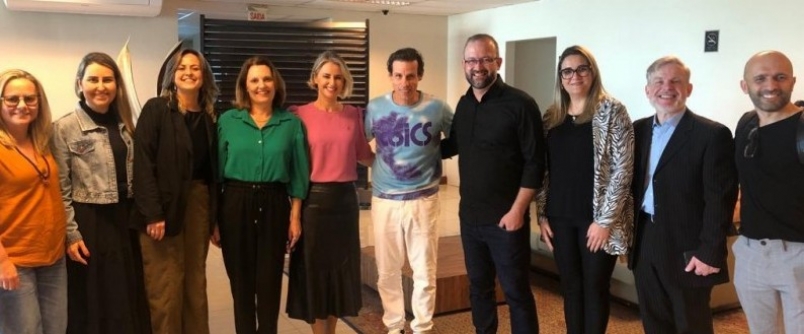 Unesc Summit marca encerramento de 20 turmas de p�s-gradua��o em parceria com a Uol Edtech