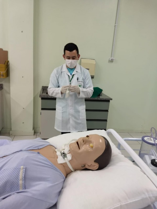 4 fase realiza o Simulado de Processo de Cuidar em Enfermagem