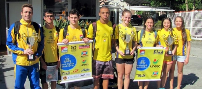 Alunos da Unesc s�o destaque no campeonato de nata��o do Sul do Brasil