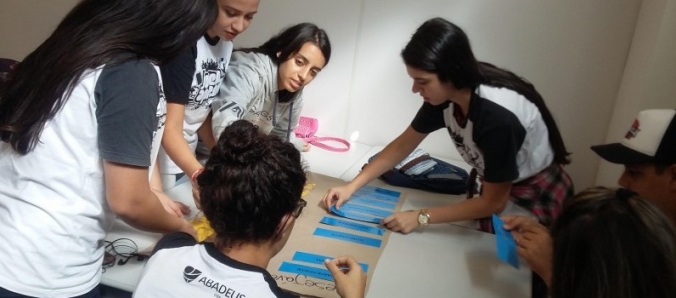 Projeto Amora inicia parceria com jovens da Abadeus