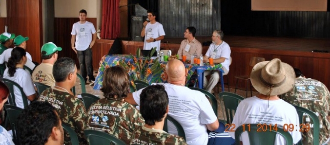 F�rum promove integra��o entre catadores e discuss�es sobre seus direitos