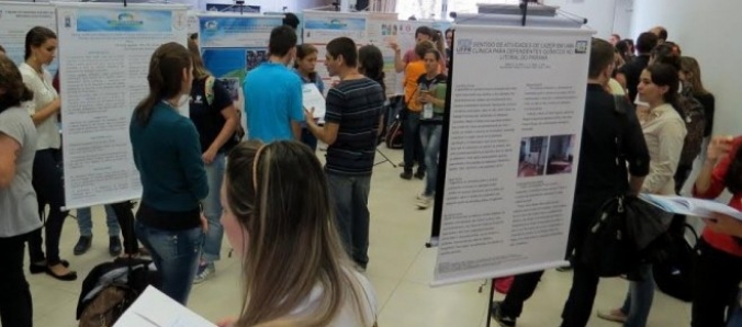 Estudantes e docentes apresentam trabalhos em Congresso de Cincias do Esporte