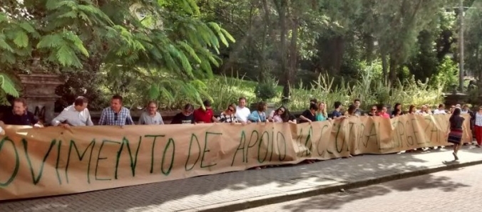 Alunos e professores abra�am Centro Cultural Jorge Zanatta