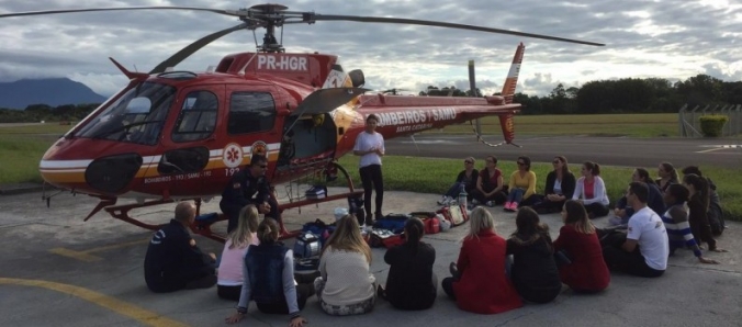 P�s realiza aula pr�tica sobre transporte a�reo de v�timas