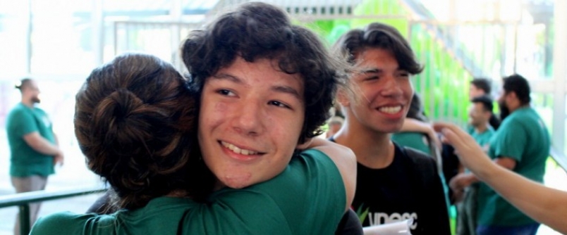 Volta s aulas: Colgio Unesc realiza recepo calorosa para os alunos e familiares