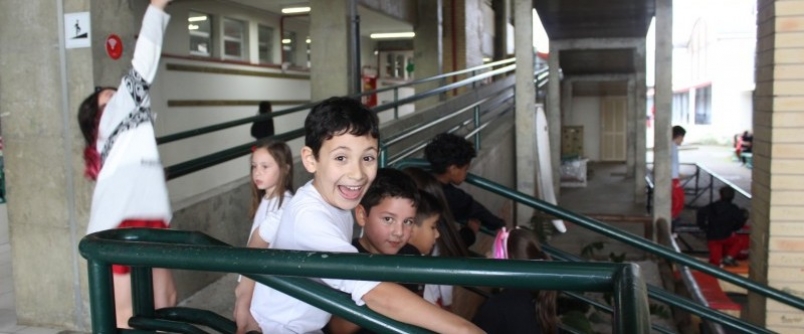 Volta �s aulas: m�sica, divers�o e fantasia no Col�gio Unesc