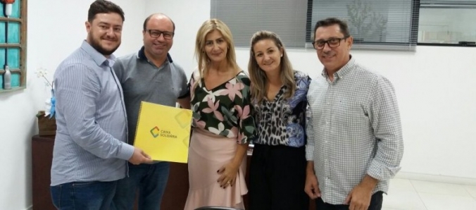 Reitoria recebe proposta de implantao de Caixa Solidria na Unesc