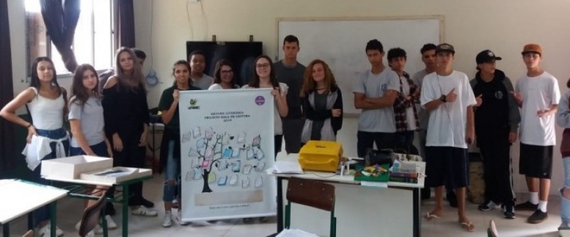 Projeto Sala de Leitura Itinerante leva atividade especial para a Escola Igncio Stakowski, em Iara