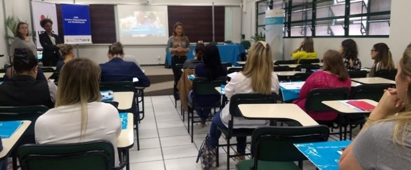 Colaboradores da sa�de da Amrec e da Amesc participam de capacita��o na Unesc