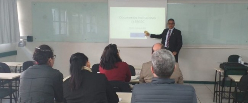 Capacita��o sobre Documentos Institucionais realiza primeiro encontro