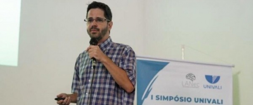 Professor da Unesc participa de evento sobre modelo de pesquisa com uso do zebrafish