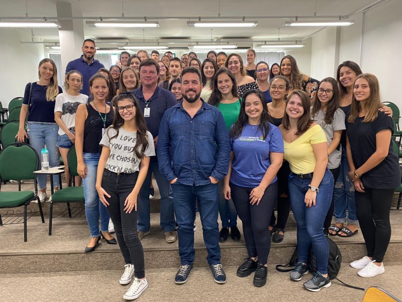 1� Encontro do N�cleo de Aperfei�oamento e Estudos em Fisioterapia Traumato-Ortop�dica - NAPEFITO