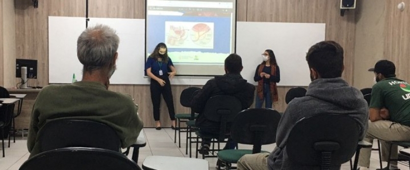 Palestra refor�a orienta��es do Novembro Azul