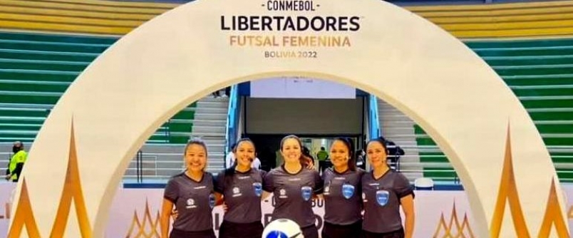 Árbitra de Futsal e colaboradora da Unesc apita partida da Seleção Brasileira masculina sub-20