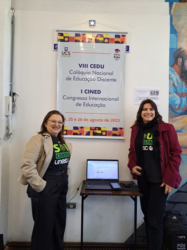 Doutorandas apresentam trabalho na UCS