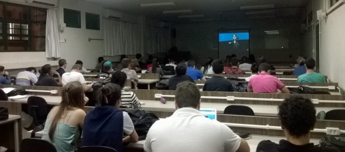 Alunos de administra��o participam de evento online sobre Empreendedorismo